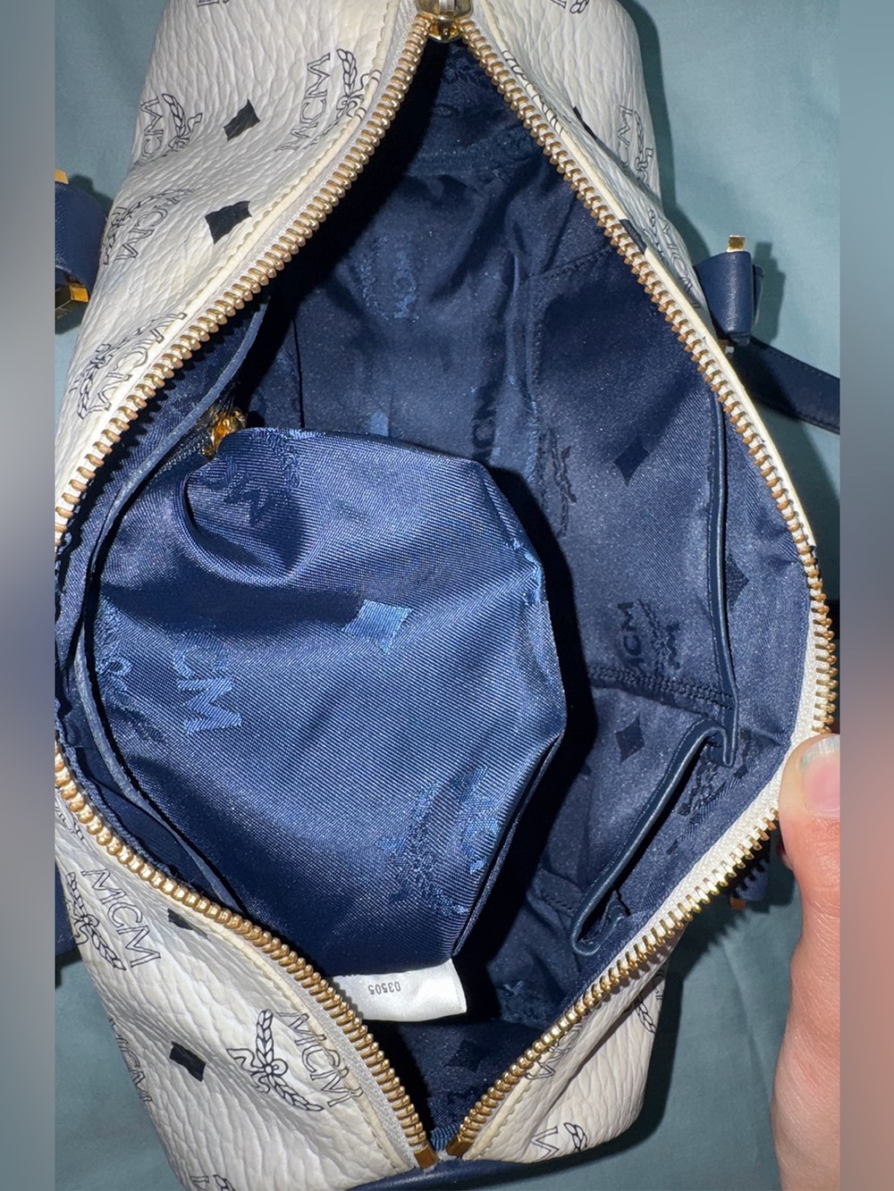 MCM Authentic White&Navy Visetos Logo Barrel Bag Navy Straps&Gold Tone Hardware - Picture 10 of 13